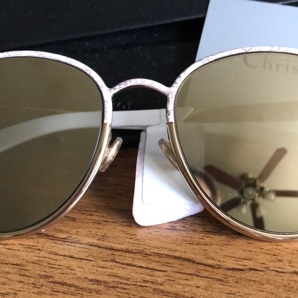 NWT Dior Sunglasses - Picture 2 of 5